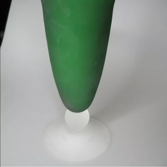 Vintage 10" Green Wht Satin/Frosted Art Glass Vase - Picture 3 of 7